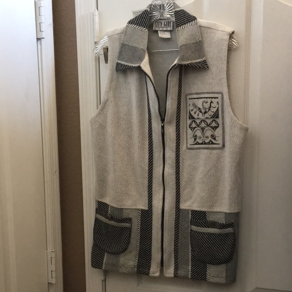 FINAL MARKDOWN City Girl Sport Zippered Vest (S)